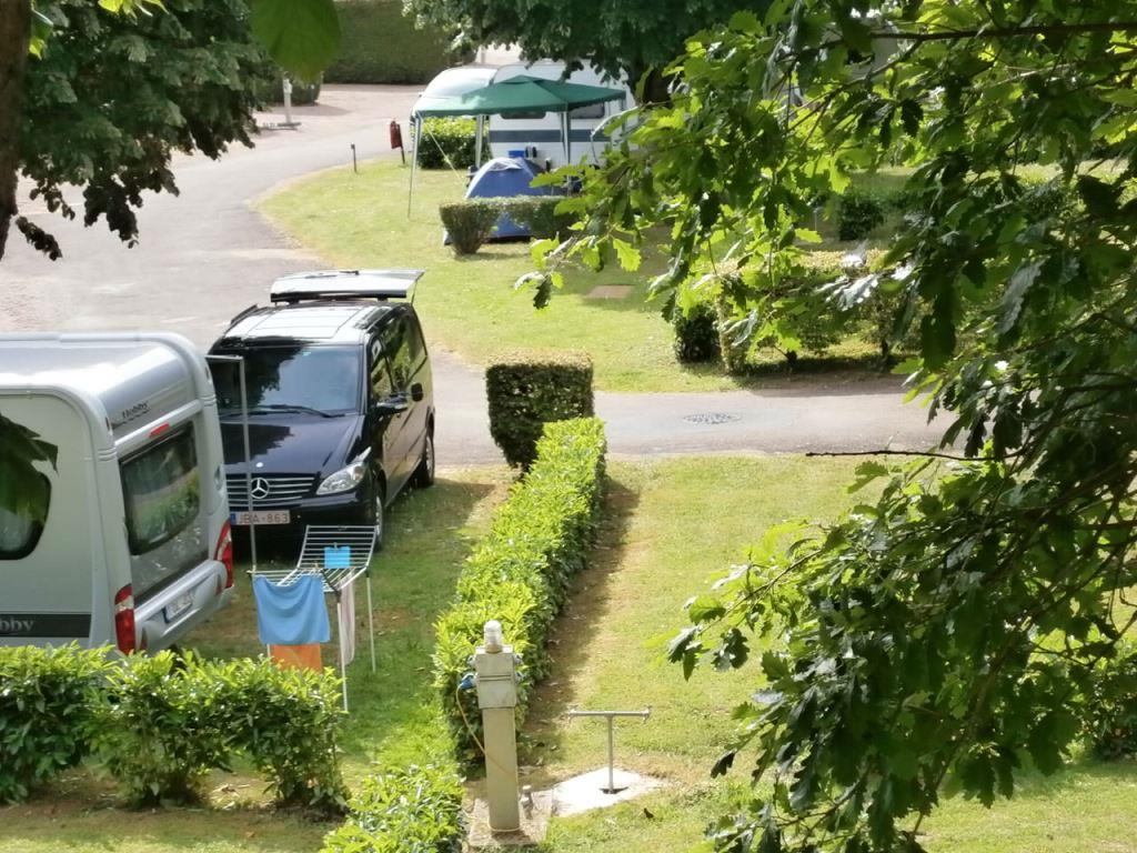 emplacement camping montbard